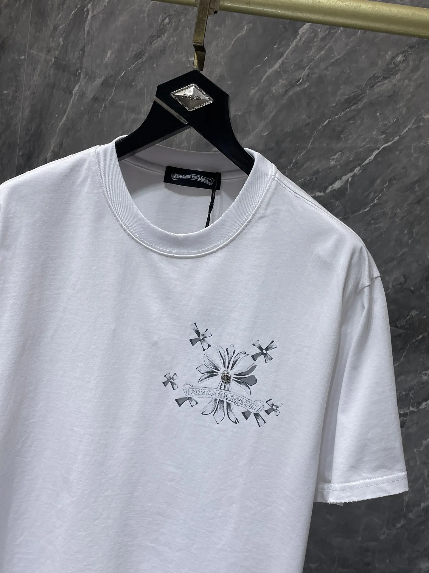 P160 New Chrome Hearts 25ss washed version for summer! ! High-weight, environmentally friendly, high-quality top-quality fabric 280g Crow hole hand-painted cross washed short-sleeved counter synchronization 1:1 replica version Recommended colors: white, black